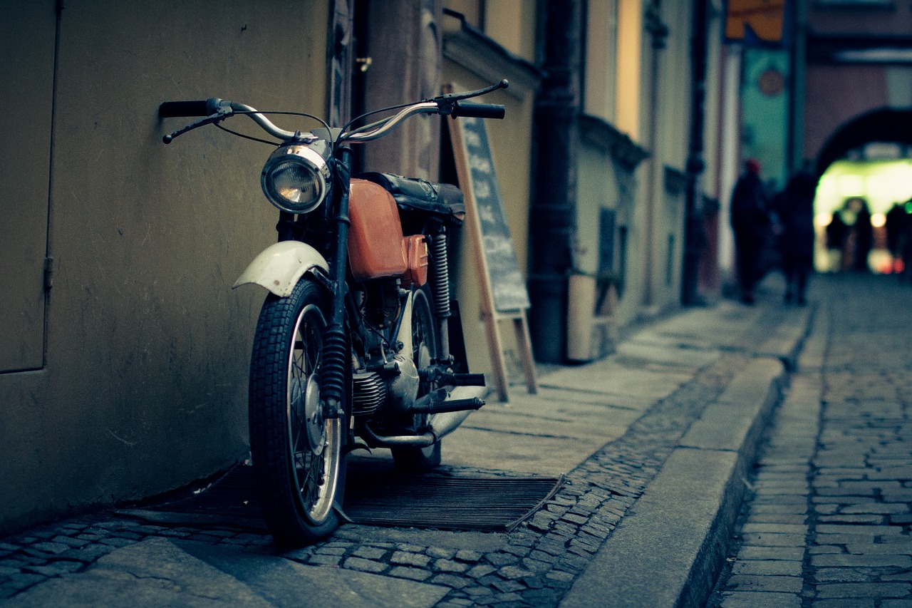 Problemy z cylindrem w motocyklu – jak je poznać?