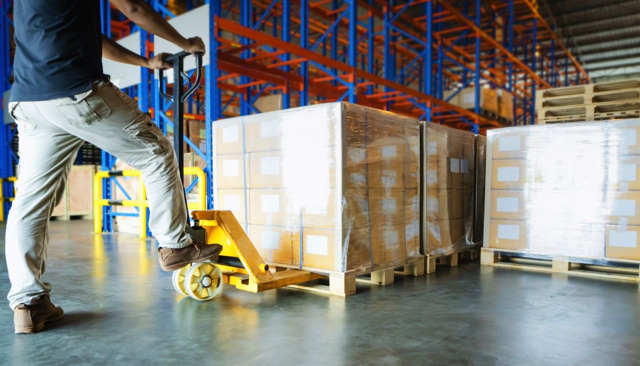Kiedy warto skorzystać z usług logistycznych?