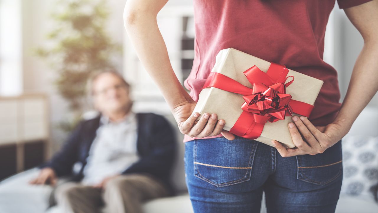 Na co zwrócić uwagę wybierając prezent dla bliskiej osoby?